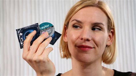 Blowjob ohne Kondom Sexuelle Massage Stralsund